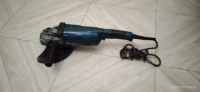 Makita meule