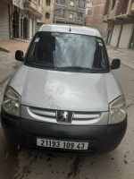 voitures-peugeot-partner-2009-vitre-ferdjioua-mila-algerie