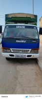 camion-isuzu-npr-2002-algerie