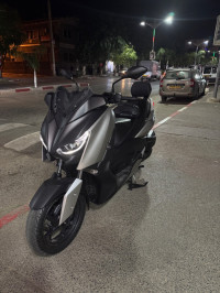 motos-et-scooters-yamaha-xmax-300-2020-blida-algerie