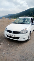 voitures-renault-clio-campus-2012-bye-bejaia-algerie