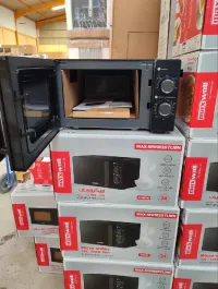 Micro-ondes maxwell 20l noir 