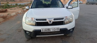 voitures-dacia-duster-2013-gueltat-sidi-saad-laghouat-algerie