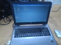 Hp y15 i7 7 eme 2.7 GHZ 15 pouce 1Tb + 180 SSD +12 Gb Ram +2Gb AMD carte grafique radeon 
