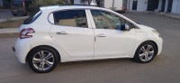 voitures-peugeot-208-2014-allure-sidi-bel-abbes-algerie