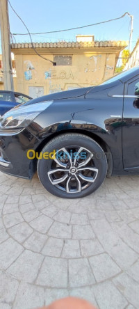 voitures-renault-clio-4-2019-limited-guelma-algerie