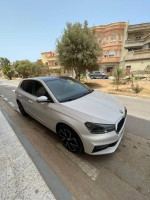 voitures-skoda-fabia-2022-style-avec-toit-panoramique-said-hamdine-alger-algerie