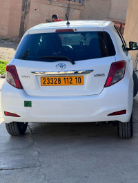 voitures-toyota-yaris-2012-sour-el-ghouzlane-bouira-algerie