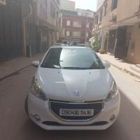 citadine-peugeot-208-2014-staoueli-alger-algerie