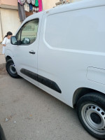 voitures-fiat-doblo-2023-cheraga-alger-algerie