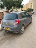 voitures-renault-clio-3-2010-arzew-oran-algerie