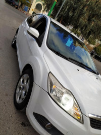 voitures-ford-focus-5-portes-2011-trend-sport-mila-algerie