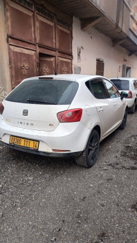 voitures-seat-ibiza-2011-loca-ain-deheb-tiaret-algerie