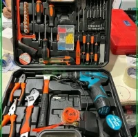 Caisse 108 PCS + visseuse MAKITA 18v double batterie 