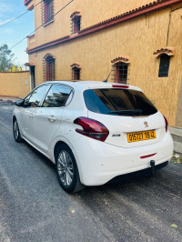 voitures-peugeot-208-2019-allure-facelift-tipaza-algerie