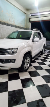 voitures-volkswagen-amarok-2015-ain-mlila-oum-el-bouaghi-algerie