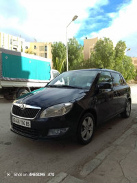 voitures-skoda-fabia-2014-fresh-batna-algerie