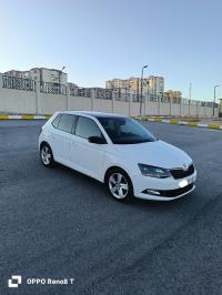 سيارات-skoda-fabia-2017-style-avec-toit-panoramique-قسنطينة-الجزائر