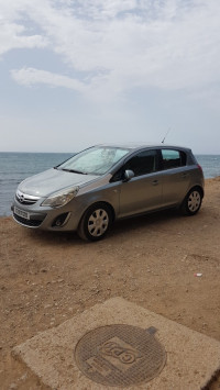 voitures-opel-corsa-2012-el-karimia-chlef-algerie