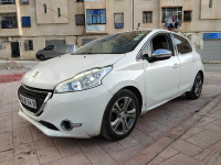 voitures-peugeot-208-2014-fennec-setif-algerie