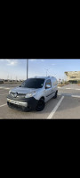 voitures-renault-kangoo-2017-grand-confort-utilitaire-djelfa-algerie