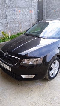 voitures-skoda-octavia-2014-boumerdes-algerie