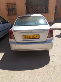 Chevrolet Optra 4 portes 2010 Optra 4 portes