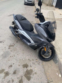 motos-et-scooters-vmax-200-2023-cheraga-alger-algerie