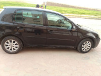 voitures-volkswagen-golf-4-2003-algerie