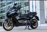 Yamaha T-MAX 2022