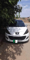 citadine-peugeot-207-2012-new-active-chlef-algerie