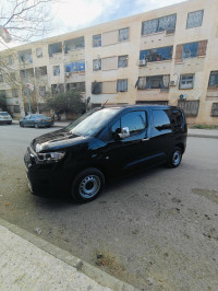 voitures-fiat-doblo-italie-3-place-2023-msila-algerie