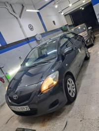 سيارات-toyota-yaris-sedan-2009-قسنطينة-الجزائر