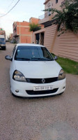 voitures-renault-clio-campus-2012-soumaa-blida-algerie