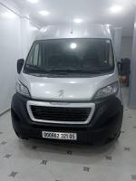 voitures-peugeot-boxer-2021-batna-algerie