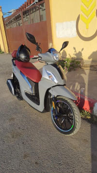 motos-et-scooters-sym-st-200-2024-batna-algerie