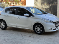 voitures-peugeot-208-2014-style-staoueli-alger-algerie