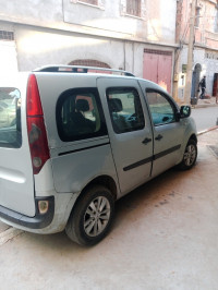 voitures-renault-kangoo-2013-grande-confort-vitre-birkhadem-alger-algerie