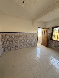 شقة-بيع-3-غرف-تلمسان-الجزائر