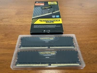 Kit de mémoire VENGEANCE RGB PRO 16 GO (2 x 8 GO) DDR4 DRAM 3 200 MHz C16 noir