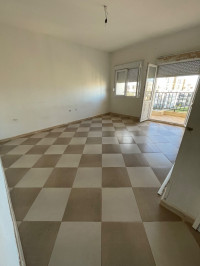 appartement-vente-f4-alger-zeralda-algerie