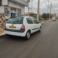 voitures-renault-clio-2-2002-expression-tlemcen-algerie