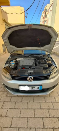 voitures-volkswagen-jetta-2012-life-bordj-bou-arreridj-algerie