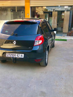 voitures-renault-clio-3-2012-night-and-day-bordj-el-kiffan-alger-algerie