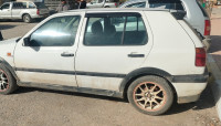 voitures-volkswagen-golf-3-1996-el-guelbelkebir-medea-algerie