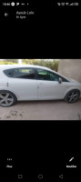 moyenne-berline-seat-leon-2011-ain-djasser-batna-algerie