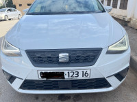 voitures-seat-ibiza-2023-urban-sans-toit-djelfa-algerie