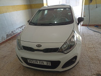 voitures-kia-rio-5-portes-2014-es-senia-oran-algerie