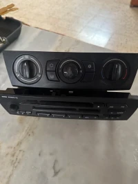 Poste auto radio cd aux bmw et commande de climatisation 