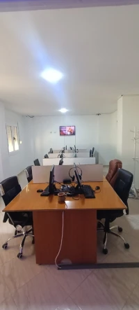 Vente matériel informatique et mobilier de bureau 